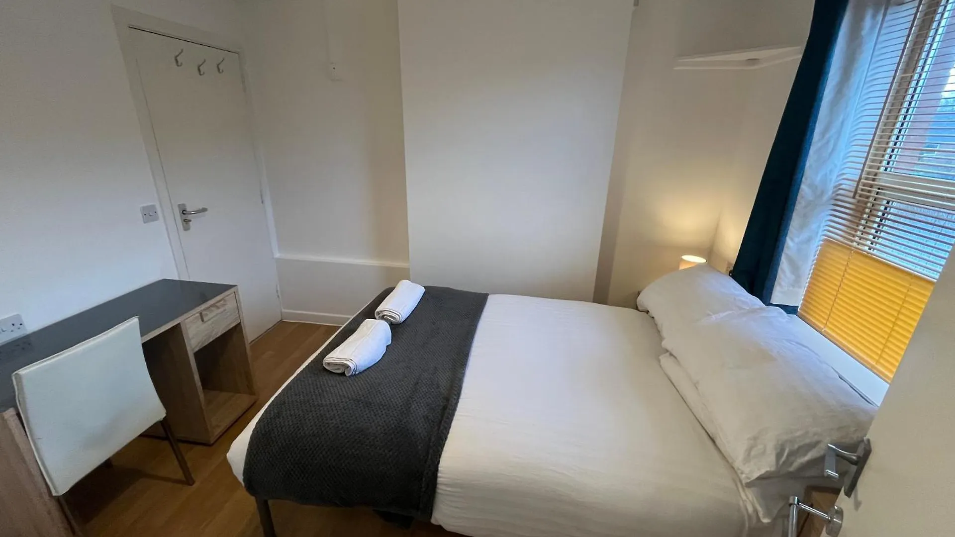 Guest house Long Stay Rooms By Capital Pads Gloucester